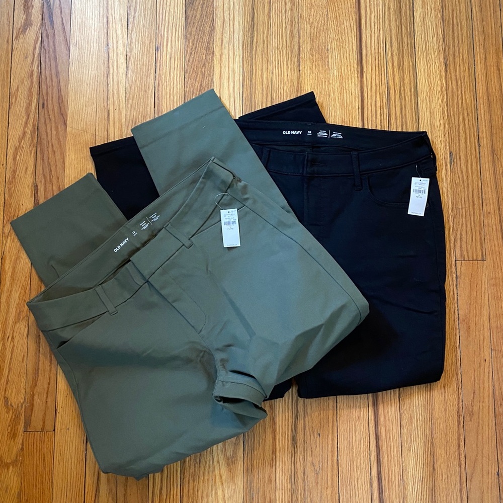 Old Navy 12p Bundle Olive Pixie and Black High-Rise Super Skinny Warm Jeans